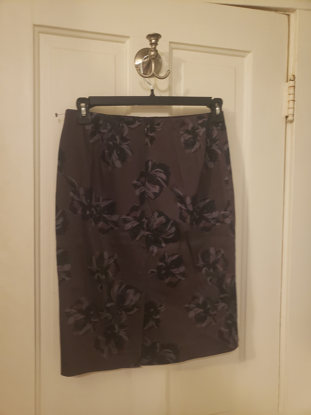 Women's Charcoal Plum Floral Pencil Skirt